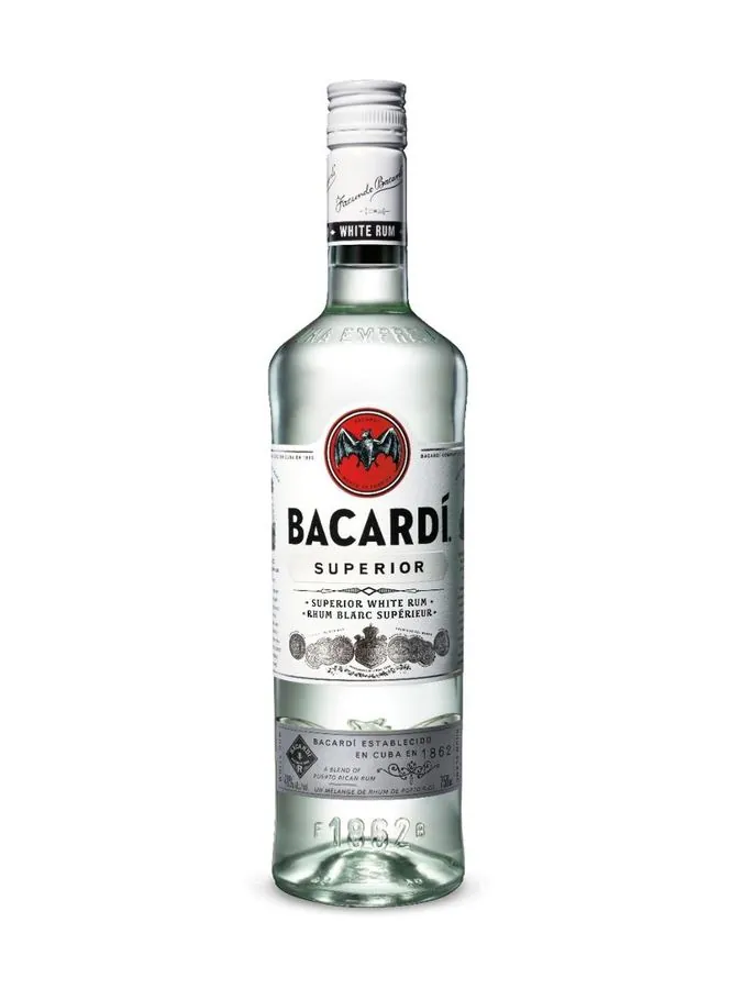 Bacardí Superior white rum 750 mL bottle